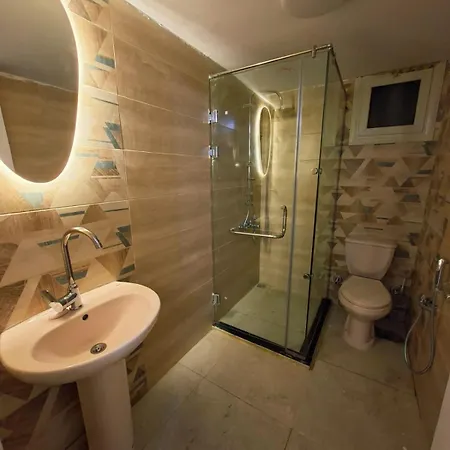 Omar Apartment-2